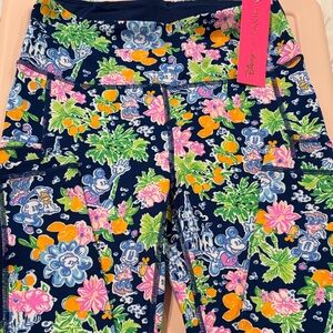 Lilly Pulitzer Loves Disney Weekend Leggings
